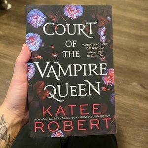 Court of the Vampire Queen by Katee Robert
